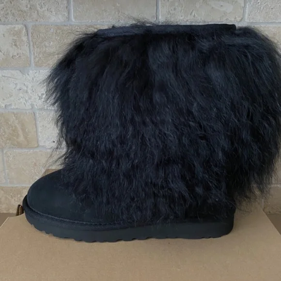 Fuzzy Sheepskin UGG Black Boots - Picture 2 of 3